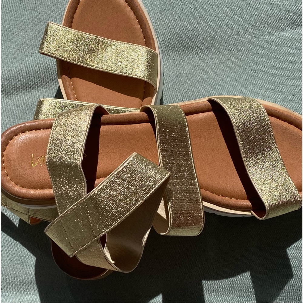 Dream Pairs gold sandal